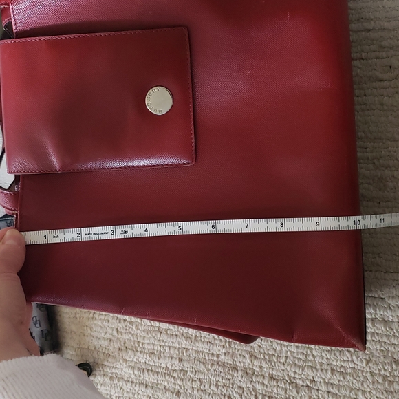 Burberry bag - Picture 9 of 13